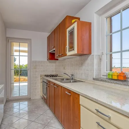 Apartamento Oliva Radmani *