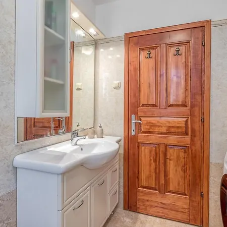 Apartamento Oliva Radmani *