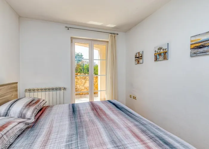 Lejlighed Oliva Radmani