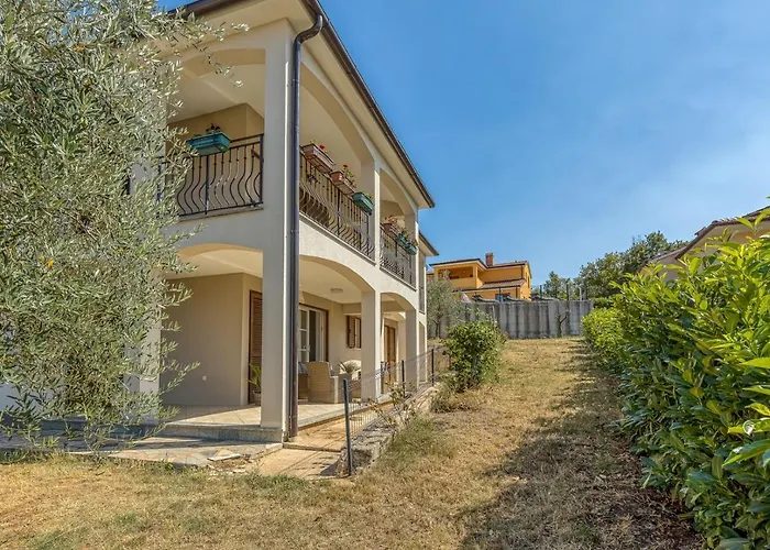 Oliva Radmani Πόρετς